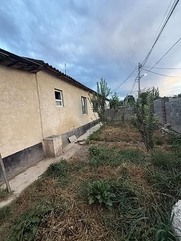 70 сом: Продается пол дома в г.Шопоков по ул.Гагарина Участок 6,5 соток — 2