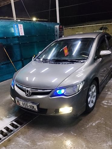 es 2016: Honda Civic: 2006 г., 1.8 л, Автомат, Седан — 4