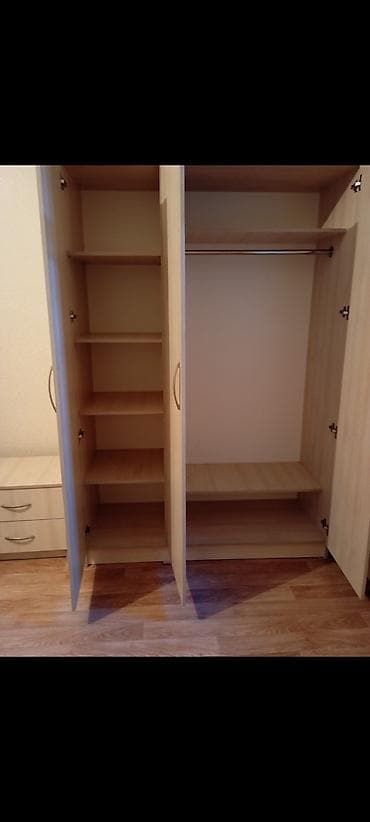 Уктоочу бөлмө гарнитурлары: Продаю новый спальный гарнитур. Цена 50 000. Можно по отдельности — 5