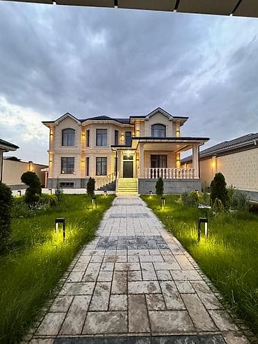 🏡 Продаётся роскошный особняк в Арча-Бешике 📍 Локация: ул. Бадахшан 🏠