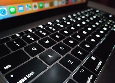 ssd gb: Ноутбук, Apple, 8 ГБ ОЗУ, Intel Core i5, 13.3 ", Б/у, Для работы, учебы, память SSD — 6