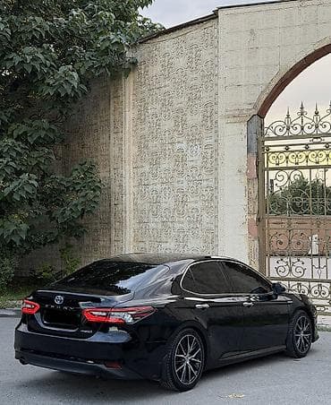daf 75: Toyota Camry: 2021 г., 2.5 л, Вариатор, Гибрид, Седан — 6