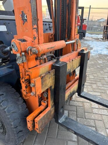 шины на трактор т 40 бу: Погрузчик, Toyota, Колесный, Вилочный — 3