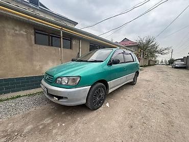 daf 480: Toyota Ipsum: 1996 г., Минивэн — 3