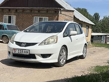 туманики 210: Honda Fit: 2010 г., 1.5 л, Автомат, Бензин, Хэтчбэк — 2
