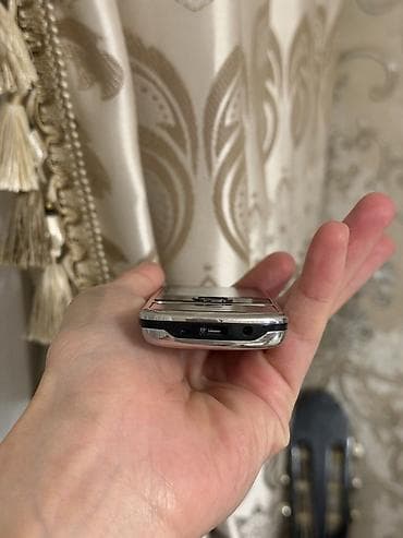 nokia: Nokia 6700 Slide, Б/у, 128 ГБ, цвет - Серебристый, 1 SIM — 4