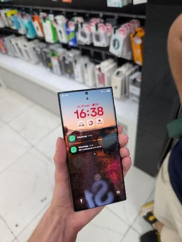 Samsung Galaxy S22 Ultra, Б/у, 256 ГБ, цвет - Черный — 2