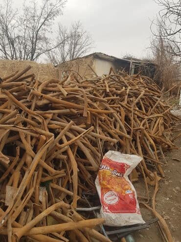 крыша жасайбыз: Продаю чёрный металл
Литый в наличий 50тонн — 3