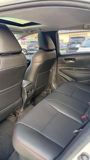 Toyota Corolla: 2022 г., 1.8 л, Автомат, Гибрид, Седан — 5