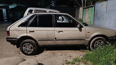 Mazda 323: 1989 г., Механика, Бензин