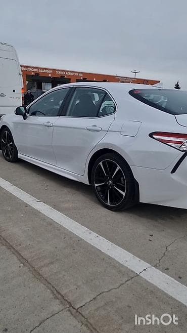 volvo 2014: Toyota Camry: 2019 г., 2.5 л, Автомат, Бензин, Седан — 4