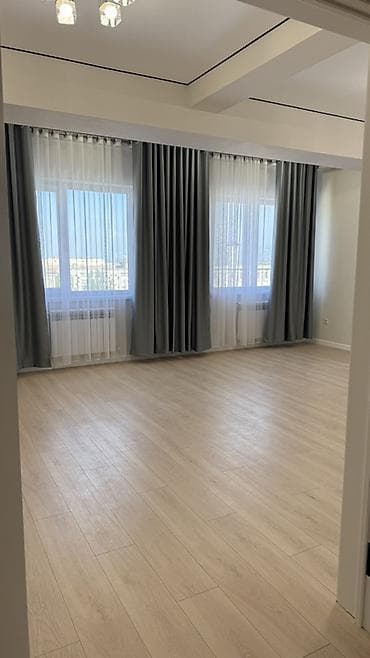 кваритра: 2 комнаты, 77 м², Индивидуалка, 10 этаж, Дизайнерский ремонт — 3