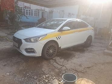 Транспорт: Hyundai Solaris: 2017 г., 1.6 л, Автомат, Бензин, Седан — 5