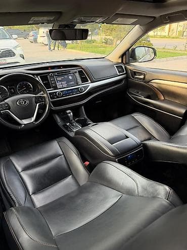 step 2: Toyota Highlander: 2019 г., 3.5 л, Автомат, Бензин, Внедорожник — 9