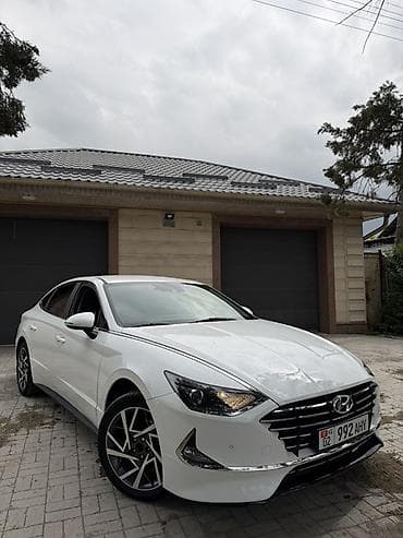 Hyundai Sonata: 2019 г., 2 л, Автомат, Бензин, Седан