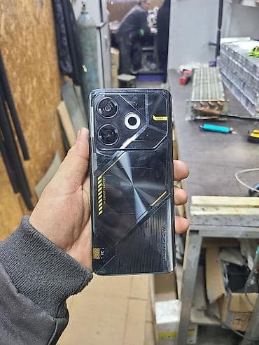 xbox 720: Tecno Pova 6 Neo, Б/у, 256 ГБ, цвет - Черный, 2 SIM — 2