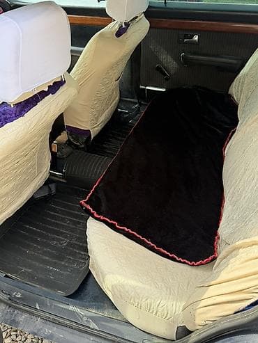 Унаа сатуу: Audi 100: 1987 г., 1.6 л, Кол менен иштөөчү, Бензин, Седан — 7