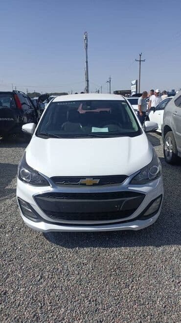 Chevrolet Spark: 2020 г., 1 л, Автомат, Бензиновая, Хэтчбэк