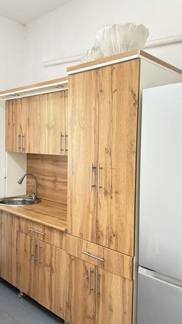 долгий срок квартира: 100 м², 4 комнаты — 3