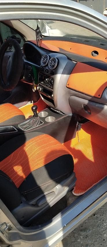 салон машина: Daewoo Matiz: 2000 г., Механика, Хэтчбэк — 1