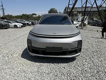 wuling mini ev: Lixiang L8: 2023 г., 1.5 л, Автомат, Гибрид, Кроссовер — 1