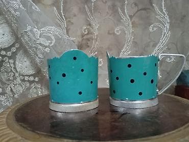 Набор из двух подстаканников в ретро-стиле. - Материал: металл