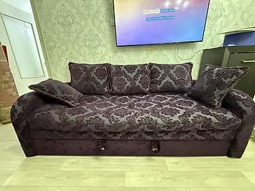 Прямые диваны: Прямой диван, Б/у — 1