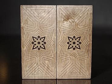 Нарды 1030 компактные. В раскрытом виде нарды имеют размер 41х39 см — 4