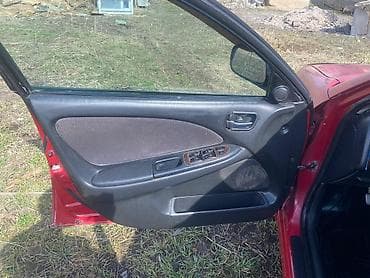 матих: Toyota Avensis: 2001 г., 1.8 л, Ручные, Бензин, Лифтбек — 9