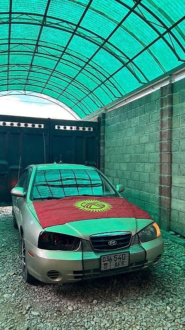 Транспорт: Hyundai Elantra: 2001 г., 2 л, Механика, Бензин, Седан — 3