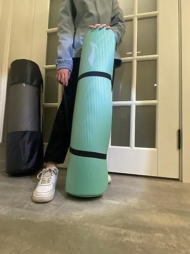 Электр транспорту: Характеристики: • Тип: Каремат • Бренд: LI-NING • Размеры: 183*80 — 7