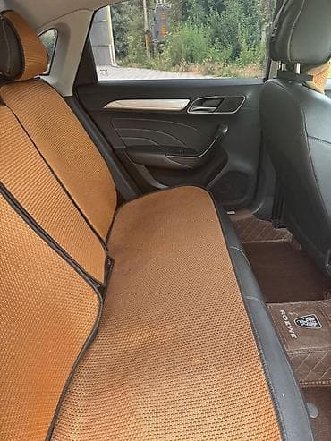 mini v: Roewe Ei6: 2019 г., 1.5 л, Автомат, Гибрид, Седан — 6