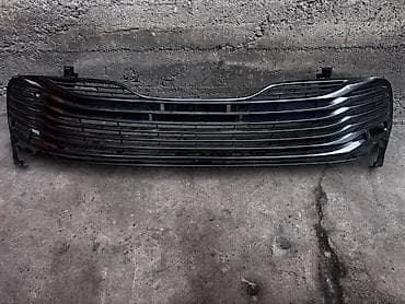 Решетка радиатора Toyota 2019 г., Б/у, Оригинал