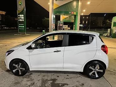 Унаа сатуу: Chevrolet Spark: 2018 г., 1 л, Вариатор, Бензин, Хетчбек — 3