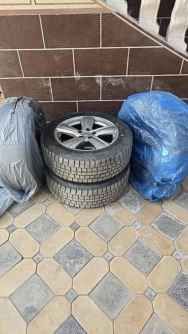 Колеса в сборе 215 / 60 / R 17, Зима, Б/у, Комплект, Легковые, Литые, отверстий - 5 — 2