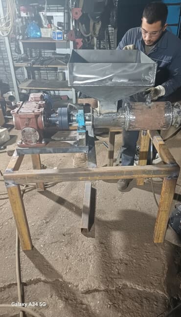 кухонная мебель в рассрочку в бишкеке: Сварочные работы. Станки . для хоз.мыло . сухой смесь. станок для — 1