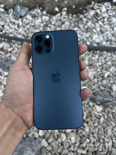 IPhone 12 Pro Max, цвет Pacific Blue - Корпус из матового стекла и at lalafo.kg IPhone 12 Pro Max, цвет Pacific Blue - Корпус из матового стекла и