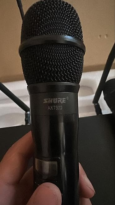 Беспроводная микрофонная система Shure AXT800 (двухканальная) -