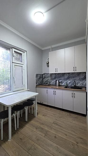 1 комната, 35 м², 105 серия, 1 этаж, Евроремонт
