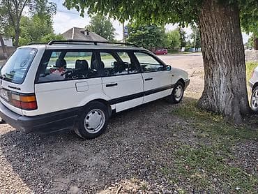 Volkswagen Passat Variant: 1993 г., 1.8 л, Механика, Бензин, Универсал