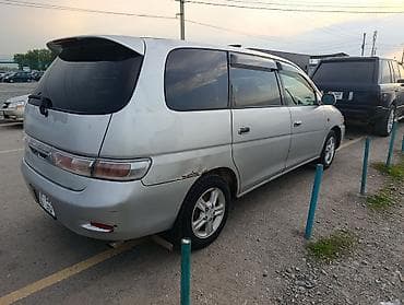 абс камри: Toyota Nadia: 2004 г., 2 л, Автомат, Бензин, Минивэн — 4