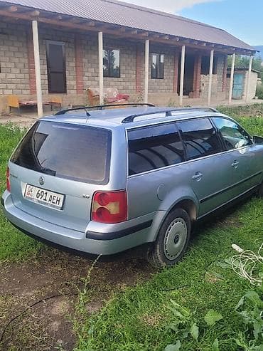 Транспорт: Volkswagen Passat Variant: 2003 г., 2 л, Механика, Бензин, Универсал — 5