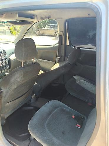 lexus 47: Toyota Yaris Verso: 2001 г., 1.3 л, Механика, Бензин, Универсал — 6