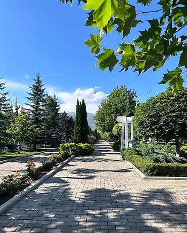 квартира бишкек фучика: Аренда квартиры на Иссык-Куле, Карвен 4 сезона, Сары-Ой, 4 места, Цена Целиком за жилье — 9