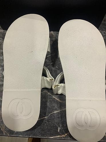 lining 38: Продаю шлёпки новые, chanel, оригинал, купила размер 39, сверху на — 4