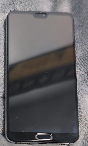 venu 4: Huawei P20, 128 ГБ, цвет - Черный — 3