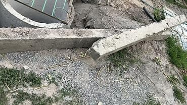 носилки строительные: Железобетонный столб/балка В наличии 8штук - Материал: армированный — 1