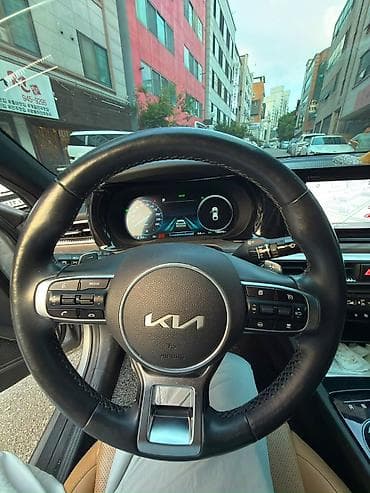 kia ev5: Kia K5: 2021 г., Седан — 6