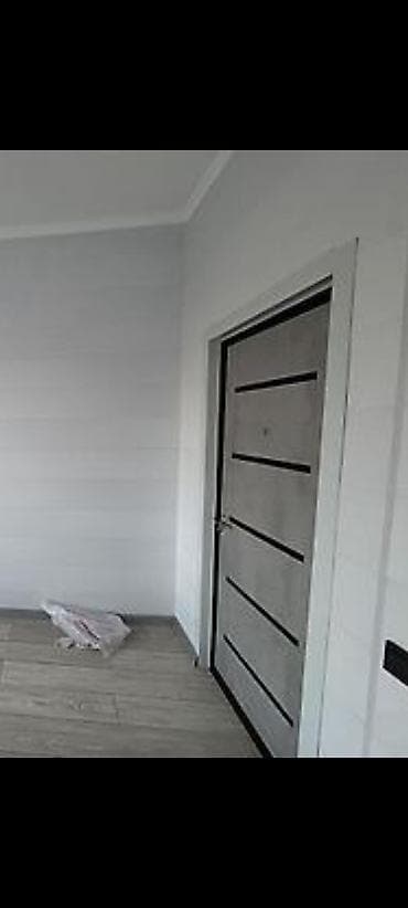 flat kant: Площадь Ала-Тоо Сдается офисное помещение Площадь: 16м2 3-этаж Без — 2