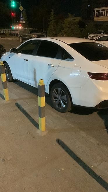 Geely: Geely Emgrand EC7: 2022 г., Электромобиль, Седан — 1